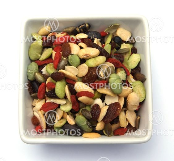 organic mixed nuts and dry fruits