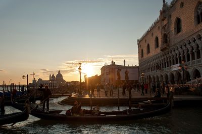 Afton vid San Marco och Dogepalatset