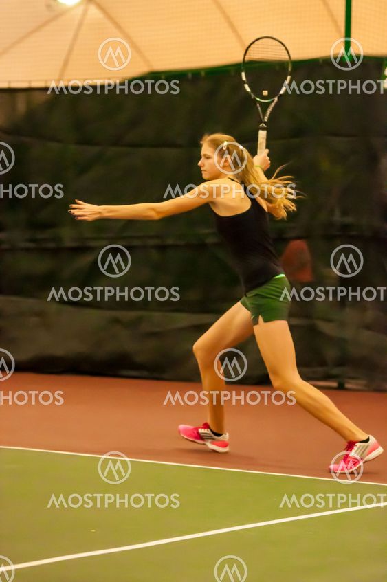 Girl tennis