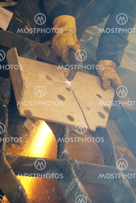 Plasma cutting