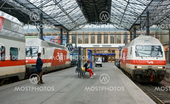 Helsinki station train at platform
