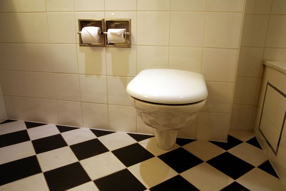 Sauna huoneessa ja wc