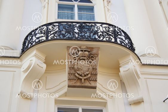 historic building, stucco on the walls