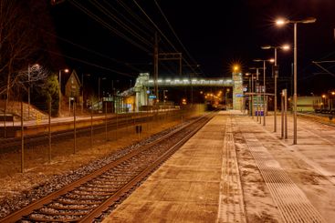 Vislanda station på kvällen