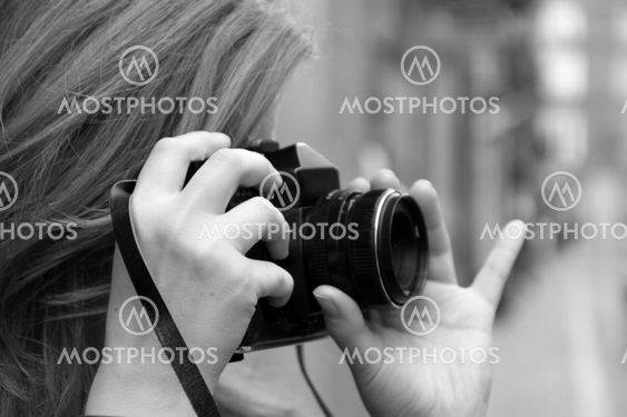 Fotograf med gammal kamera 1