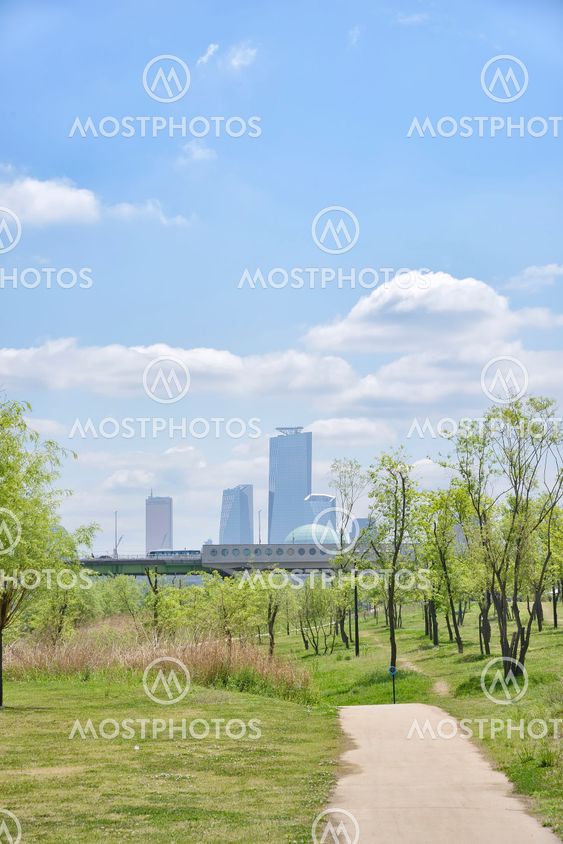 Hangang Park and buildings at Yeouido in Seoul, Korea