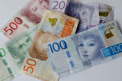 Svenska nya sedlar. Swedish new bills