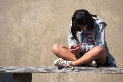 Ungdomen med mobilen