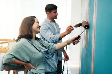 DIY, wall and couple painting with pregnancy for...