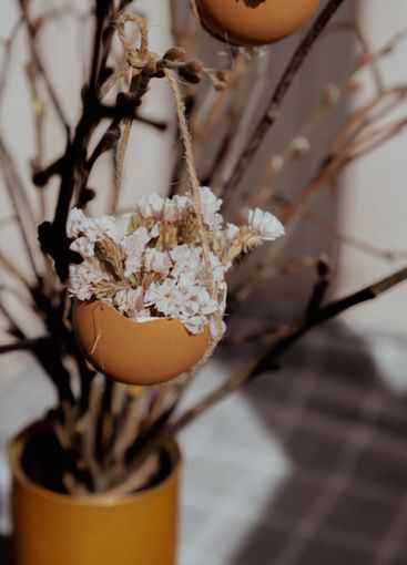 Egg shell handmade decoration for Easter holiday....
