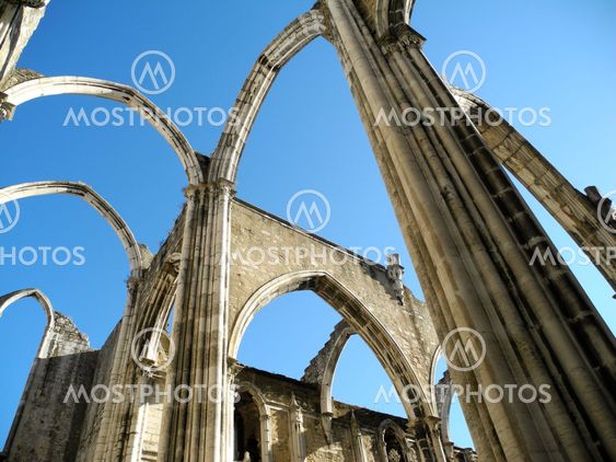 Carmo Ruins