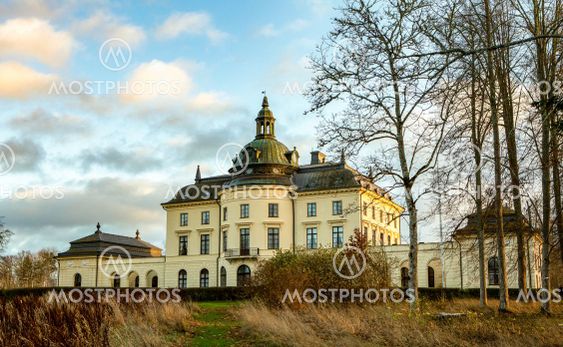 "Bjärka Säby slott" av Håkan Bergstedt - Mostphotos