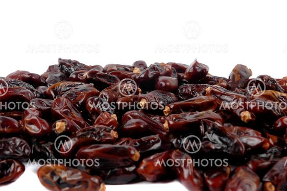 fresh dates fruit