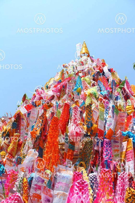Color paper flag for Buddha worship