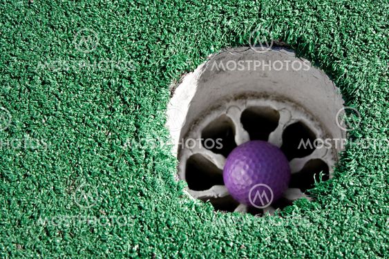 Lilla Golf Ball
