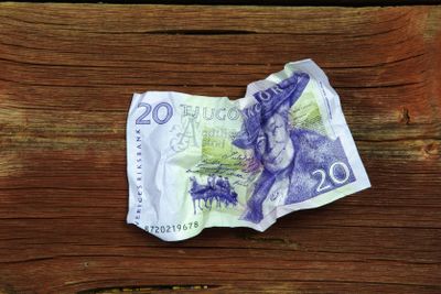 Crumpled swedish bank note