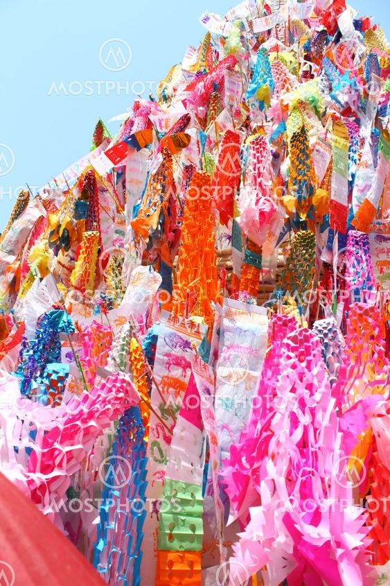 Color paper flag for Buddha worship