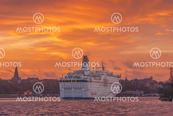 Cinderella from the Viking Line company embarking to the...