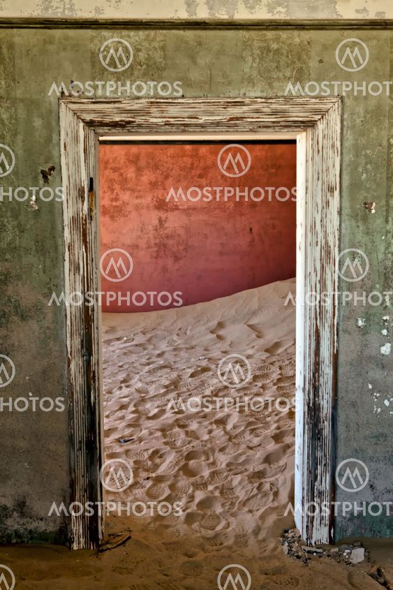 house ine the ghost town kolmanskop namibia africa