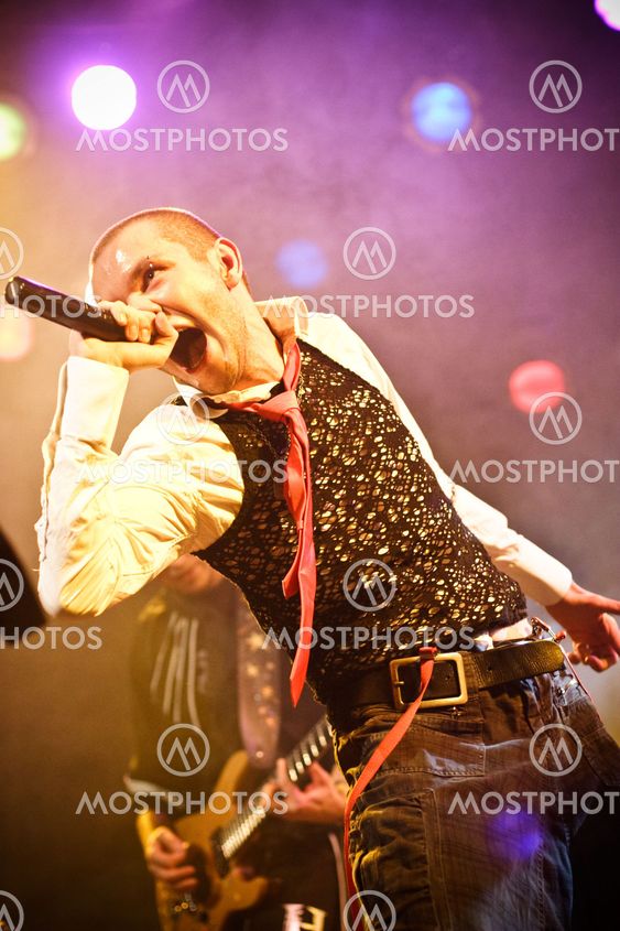 MOSCOW - MARCH 9: Razoom band performs at OTV2 live show on March 9, 2009 in Moscow, Russia