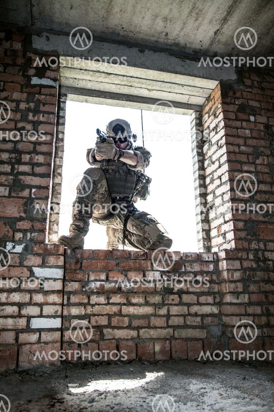 rappeling with weapons