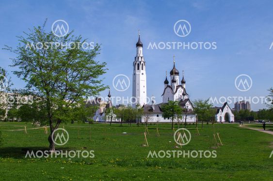 SAINT PETERSBURG RUSSIA - MAI 18, 2014: Church of St Peter the Apostle in the middle park