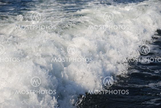 Swell /Svallvåg