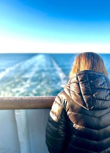 Flicka på Eckerö-färjan