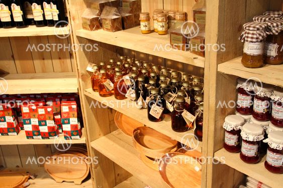 Jam shelf