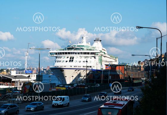 M/S Birka Stockholm vid Stadsgårdshamnen