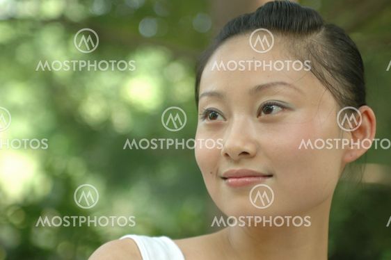Chinese girl - portrait
