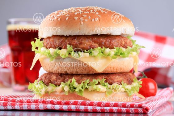 Double cheeseburger