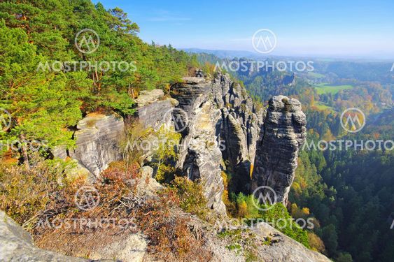 called Raaber Kessel in the Elbe sandstone mountains