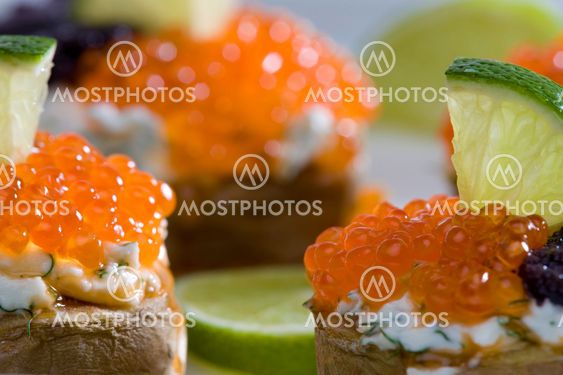 roasted potatoes wth caviar
