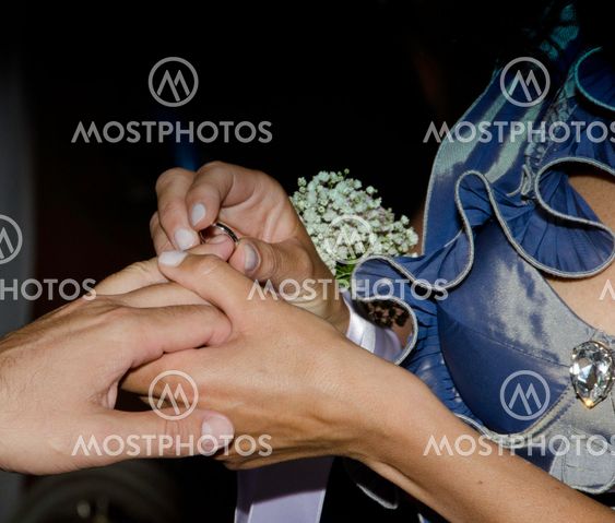 Slipping the Ring, Wedding Ceremony