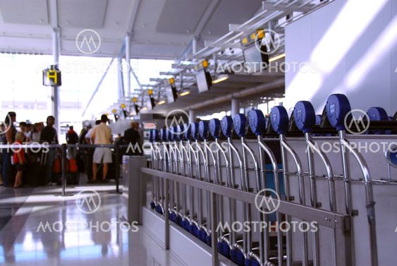 Airport crowd