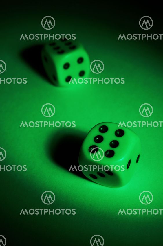 to play dice