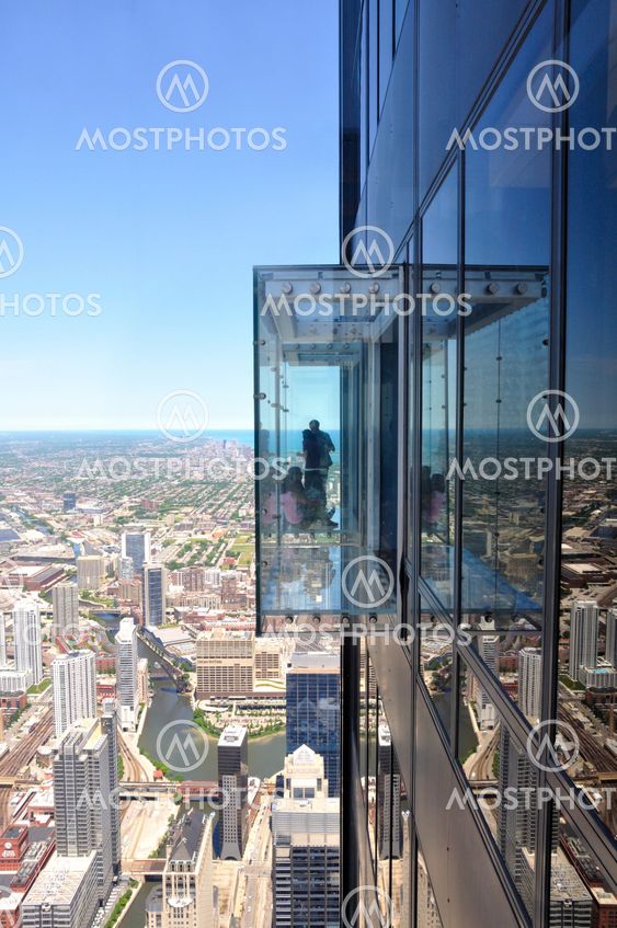 Willis Tower Exterior Skydeck