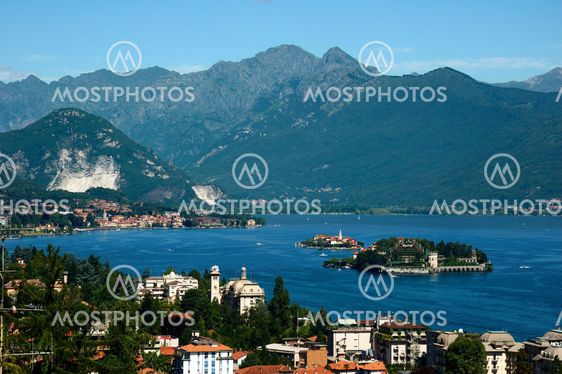 lake panorama