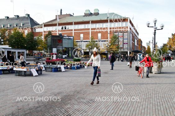 Umeå Rådhustorget på hösten 1