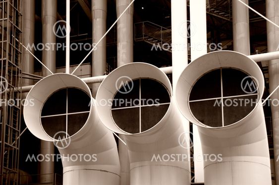 Pipes of the pompidou in blanck and white