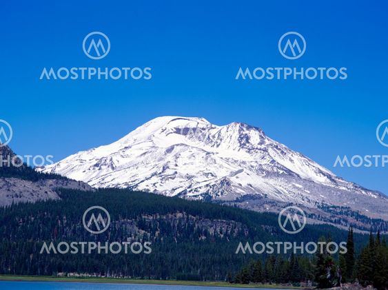 Mountain South Sister from Sparks Lake, Oregon