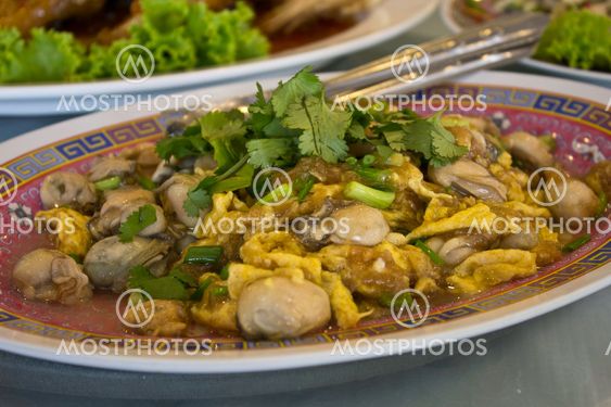 Oyster omelet