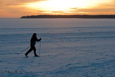 Skidåkare på Västra Stranden i Halmstad.