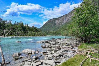 älv med turkost vatten i Norge