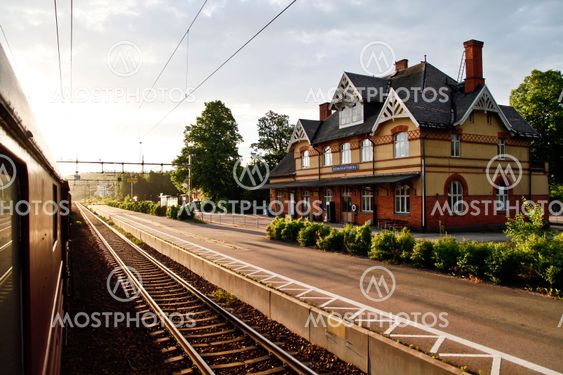 Skinnskatteberg station an early summer morning