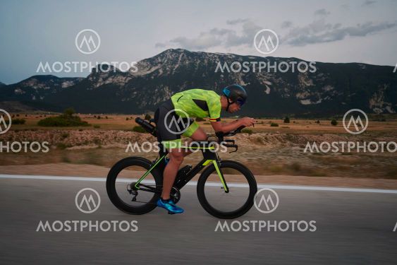 triathlon athlete riding bike