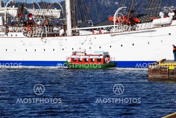 Taxiboat