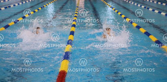 swimming race