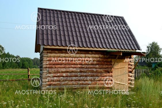 Felling from a tree under a roof for a bath